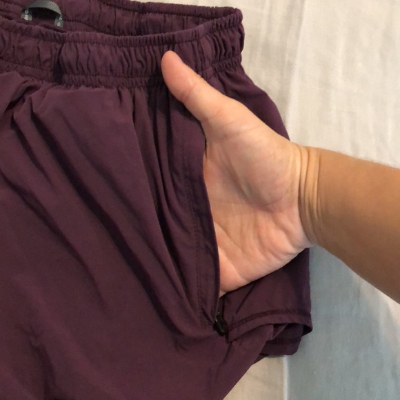 Oiselle Flyout shorts - Picture 5 of 5